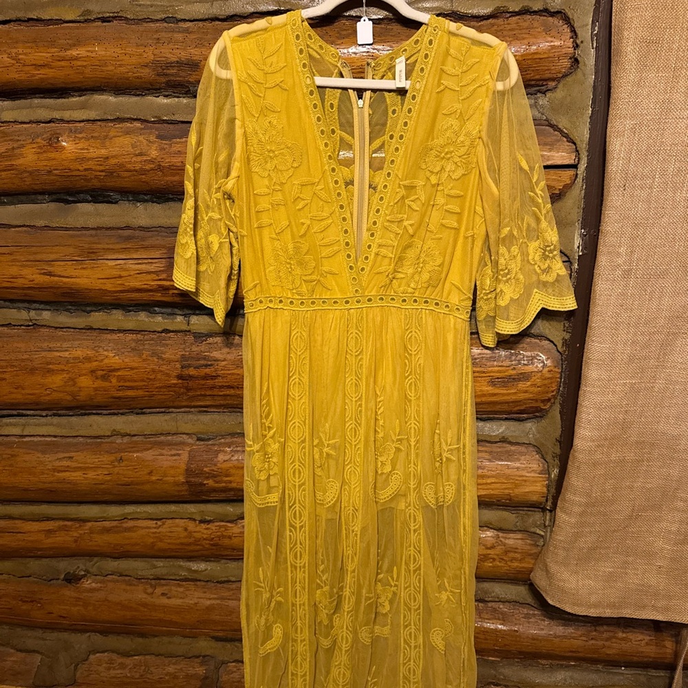 Elegant Yellow Lace Dress